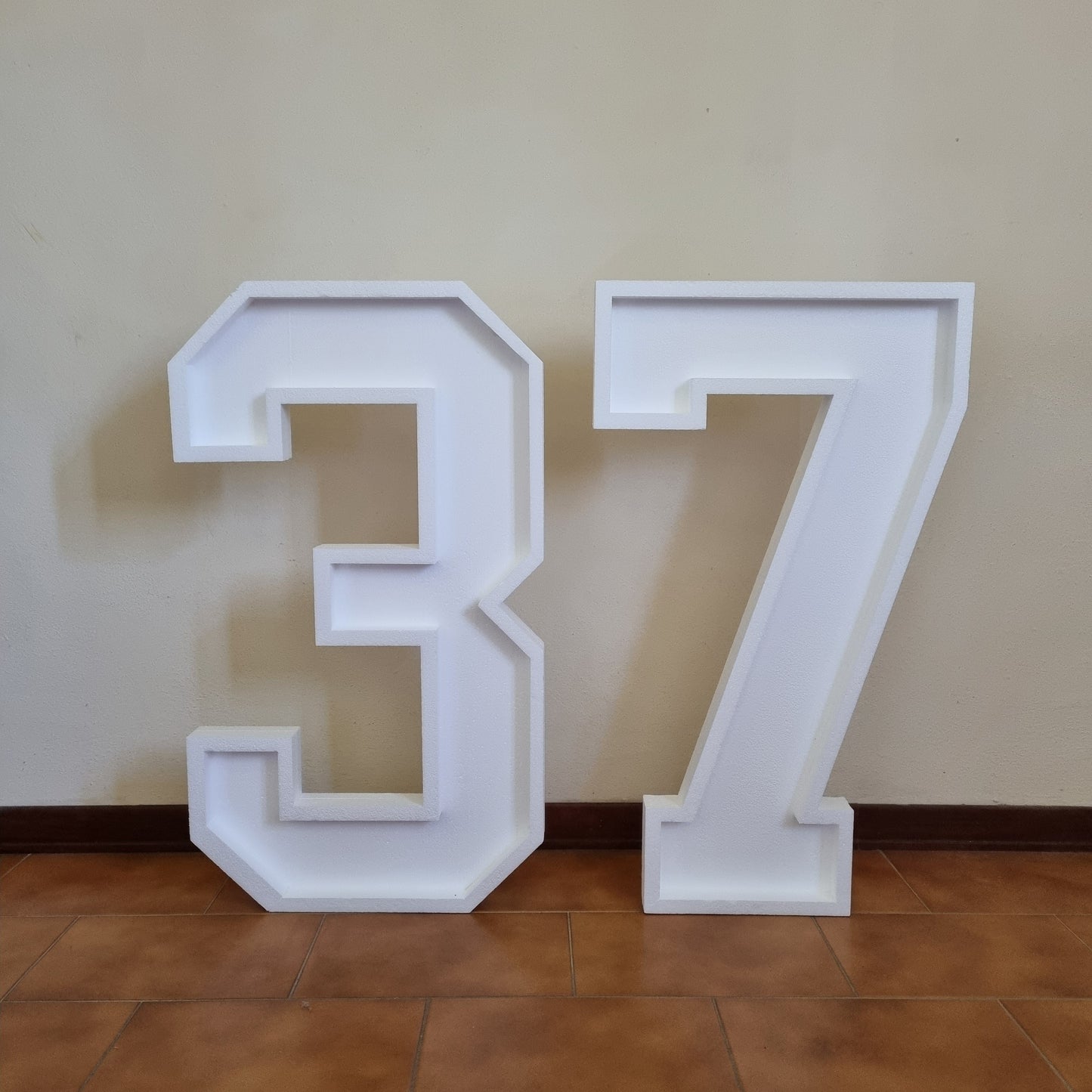 Numero 37 Polistirolo