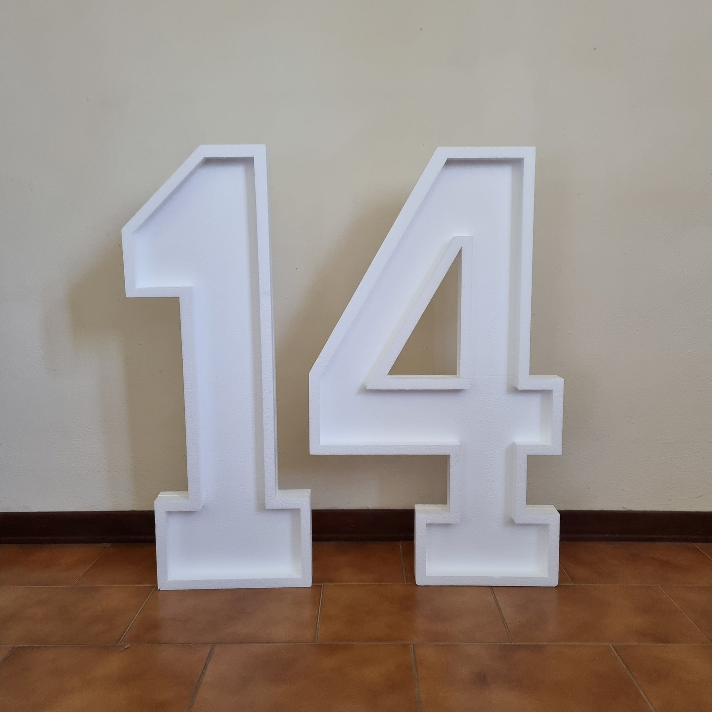 Numero 14 Polistirolo