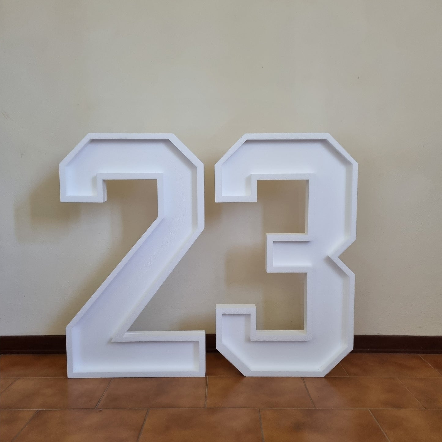 Numero 23 Polistirolo
