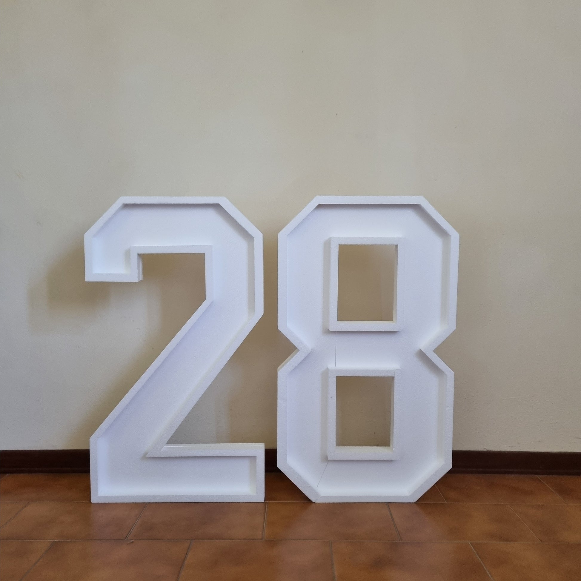 Numero 28 Polistirolo