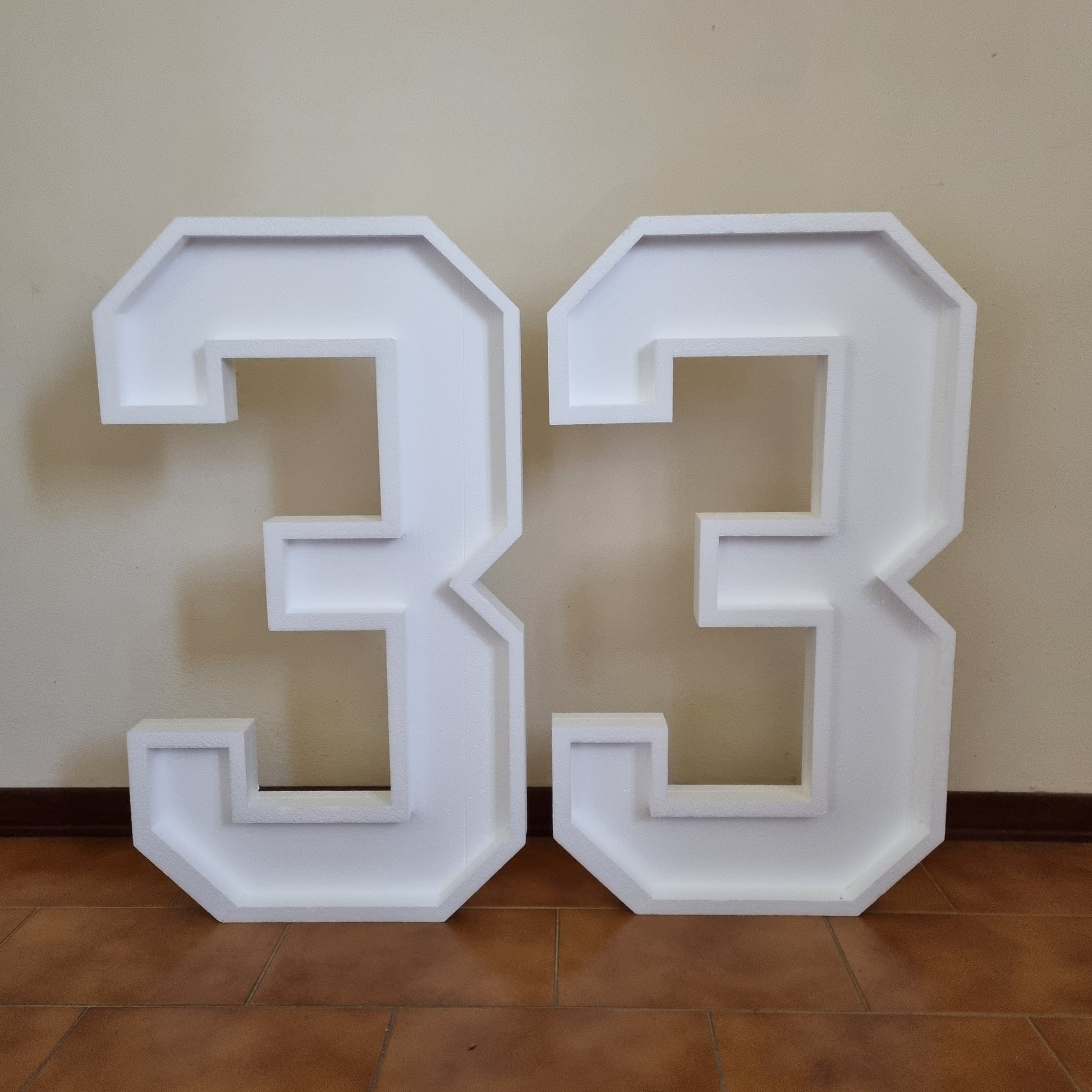 Numero 33 Polistirolo