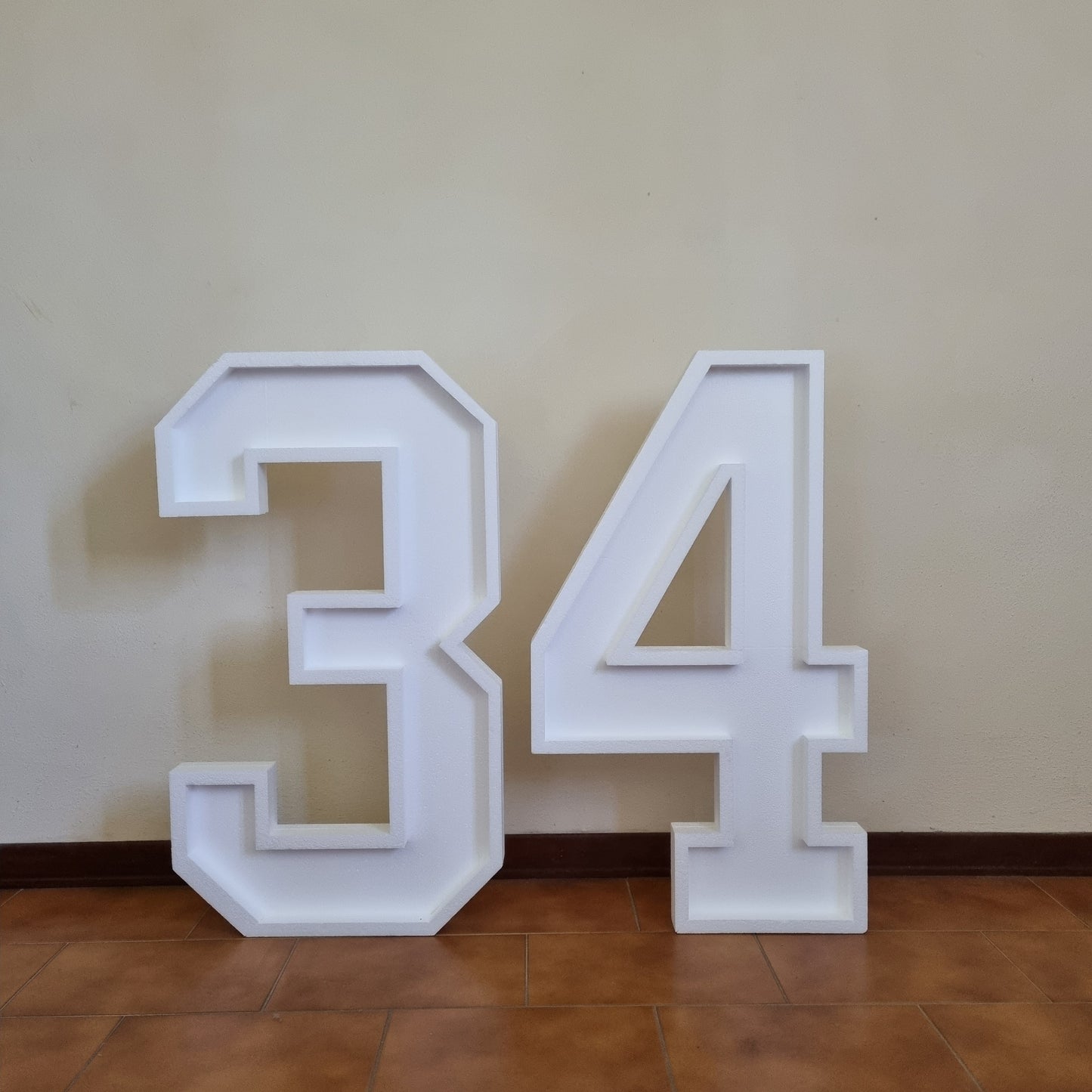 Numero 34 Polistirolo