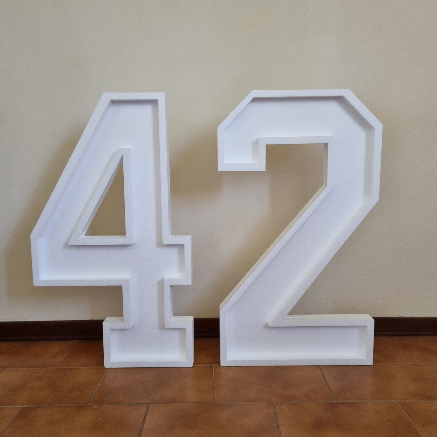 Numero 42 Polistirolo