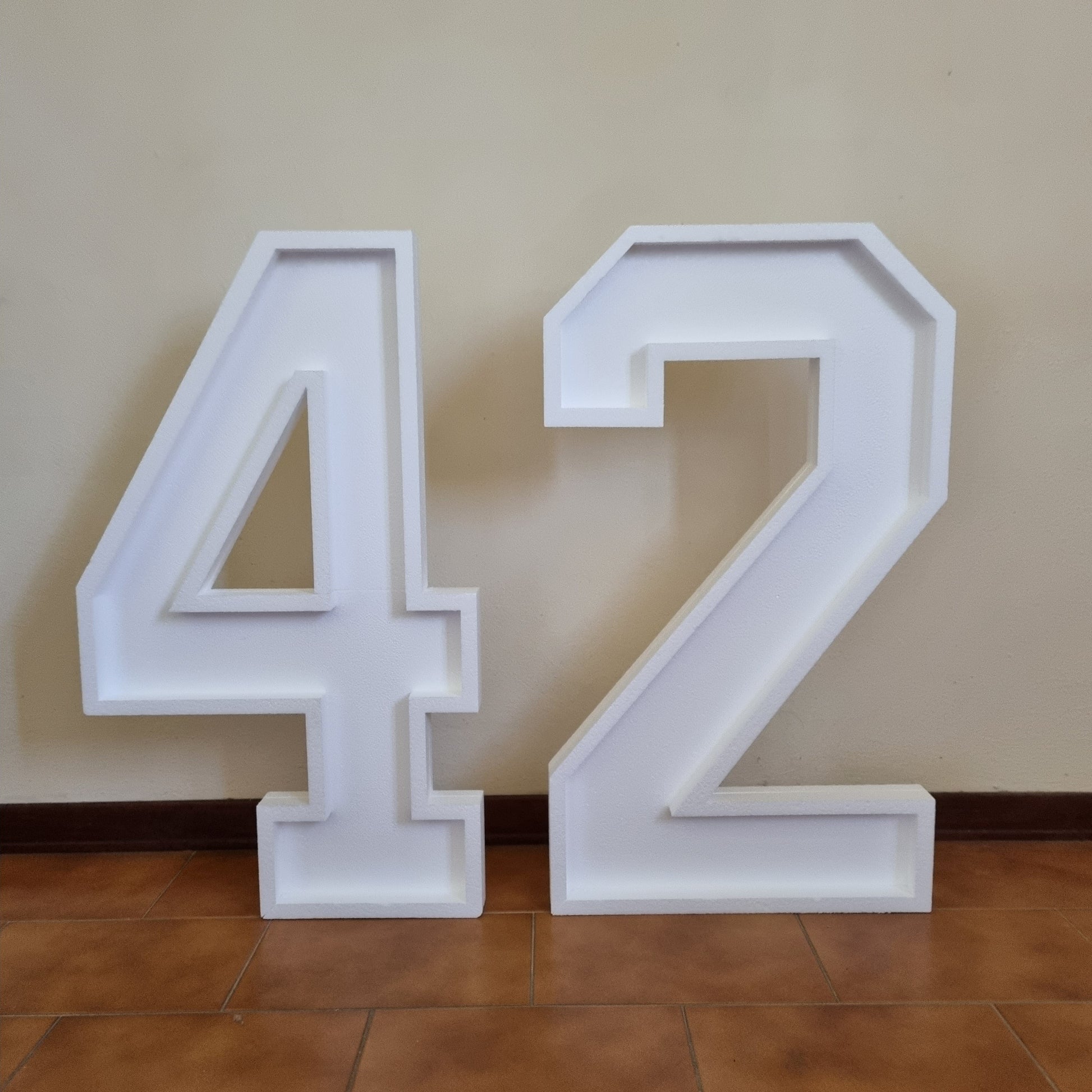 Numero 42 Polistirolo