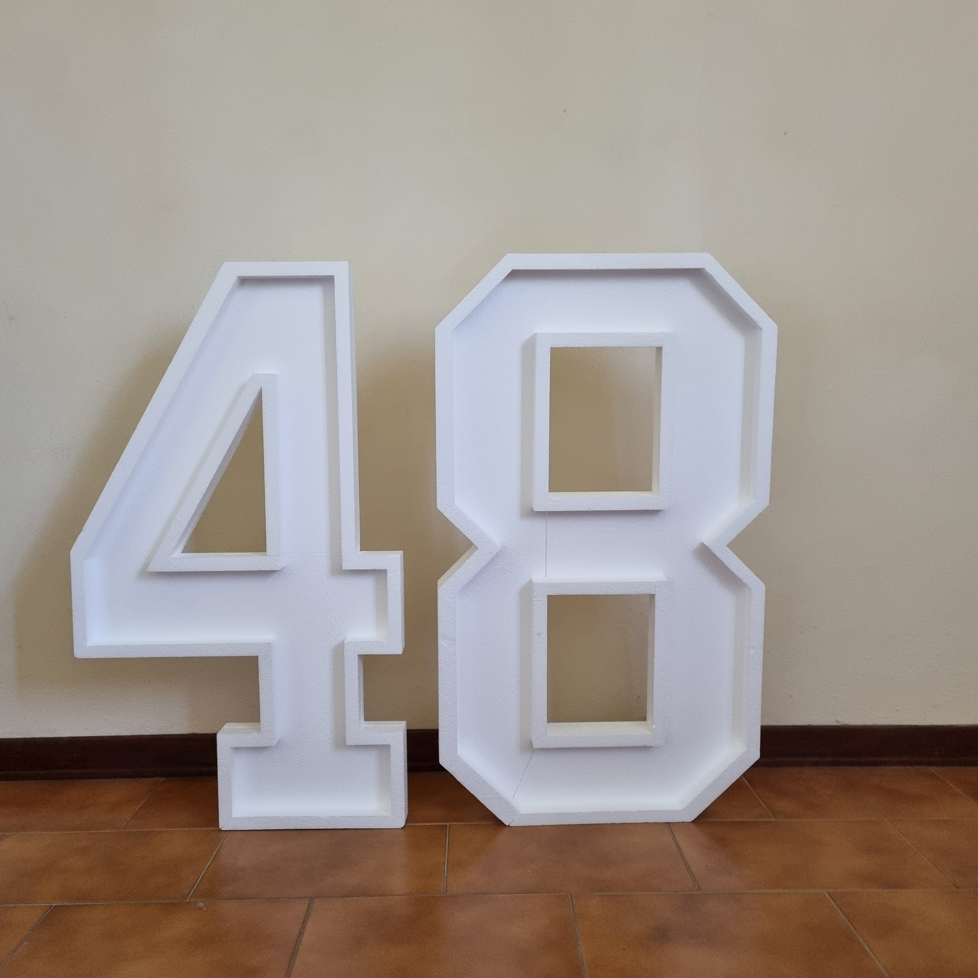 Numero 48 Polistirolo