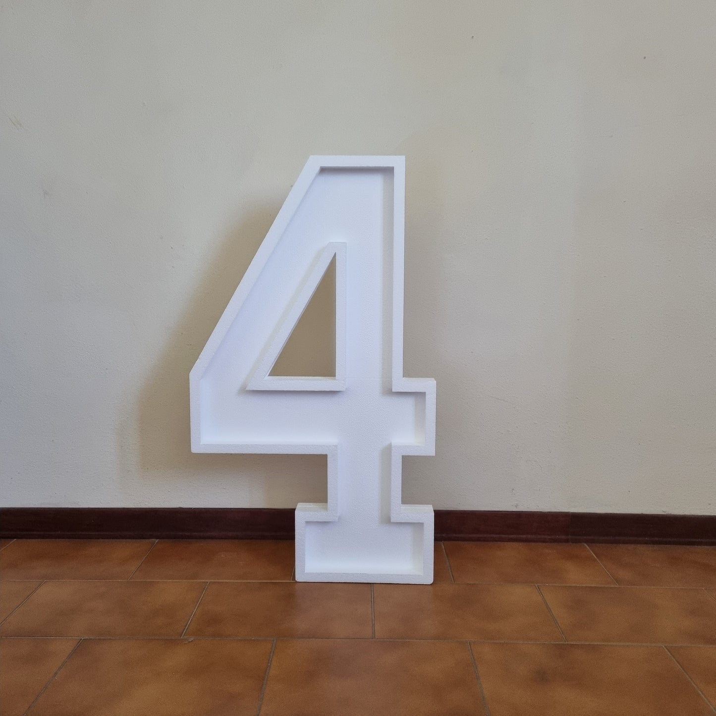Numero 4 Polistirolo