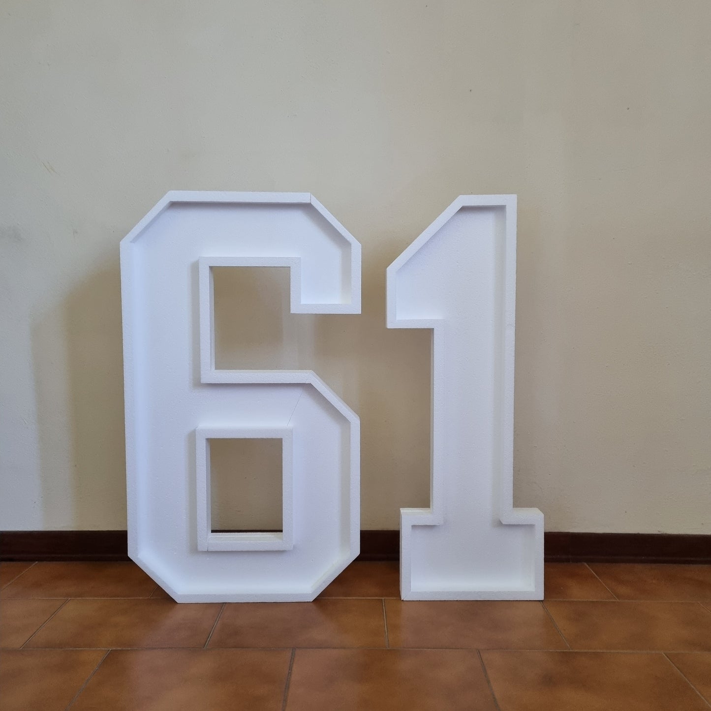 Numero 61 Polistirolo