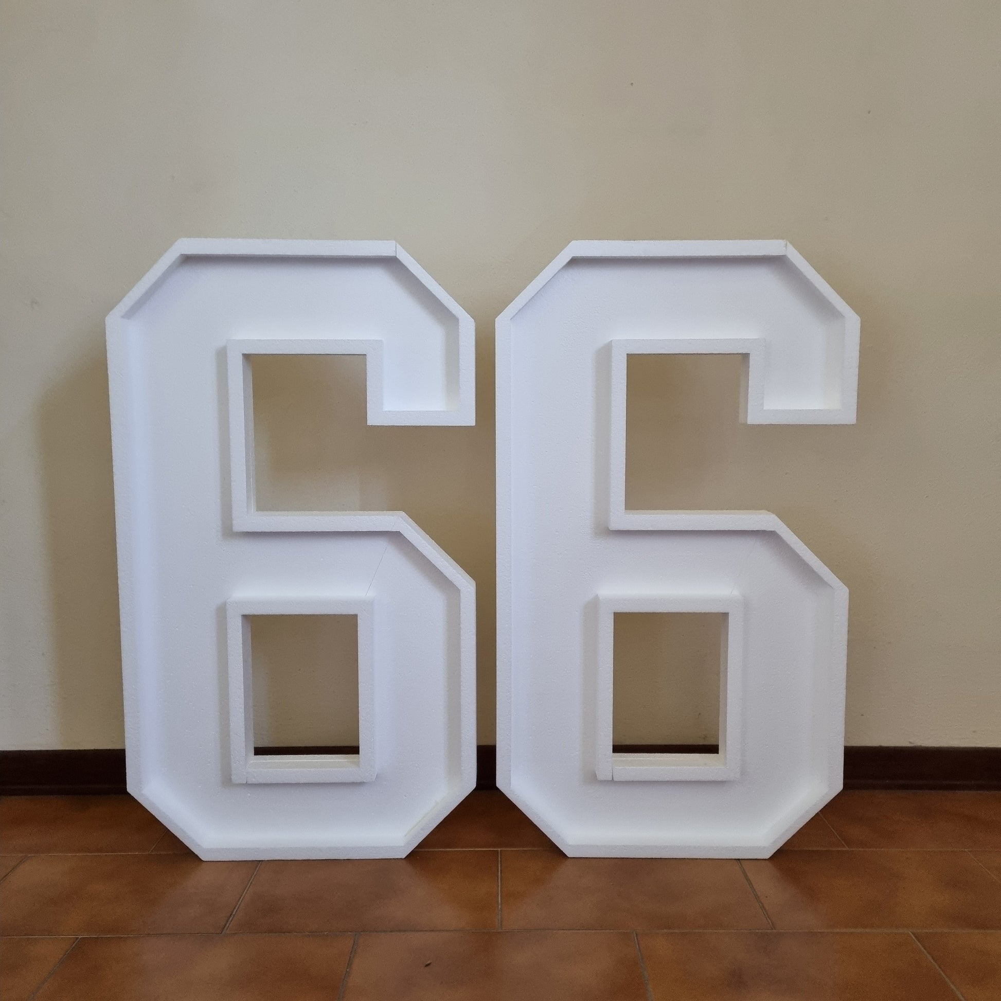 Numero 66 Polistirolo