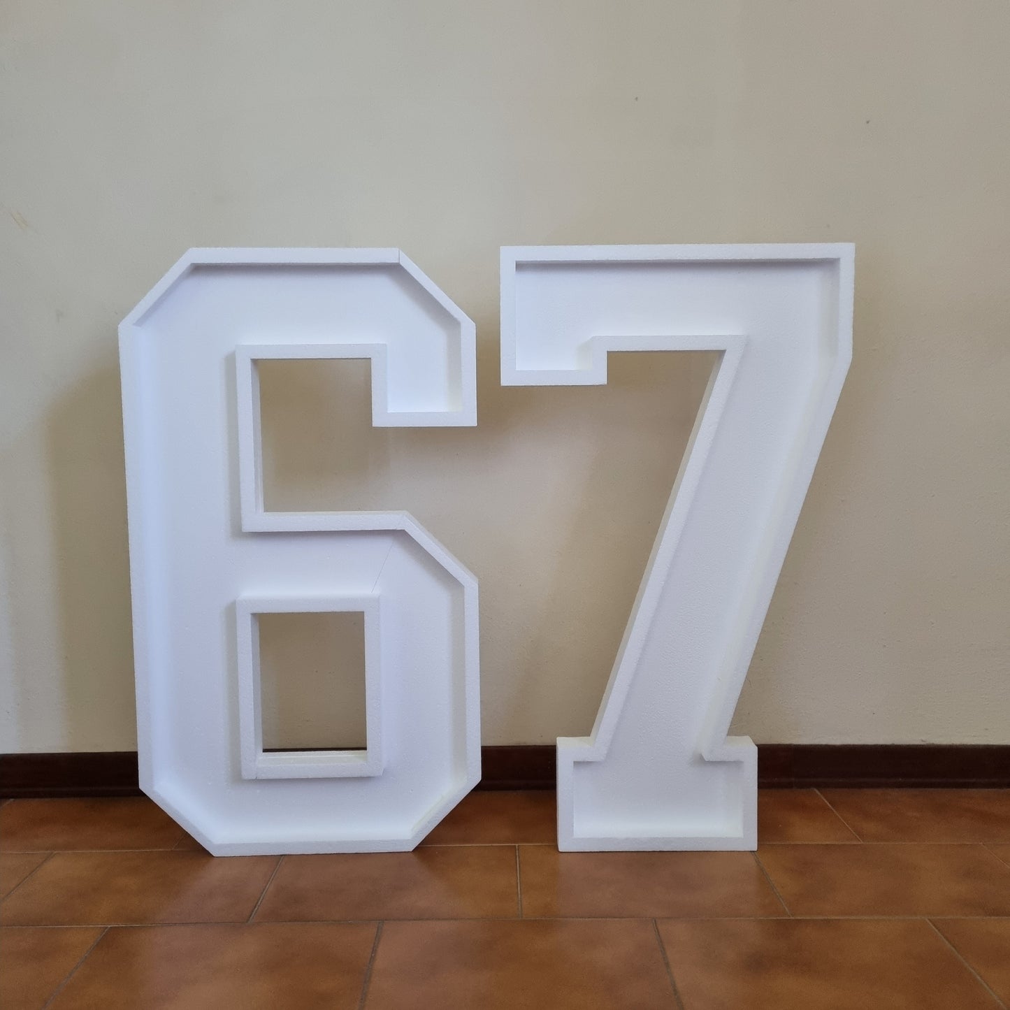 Numero 67 Polistirolo