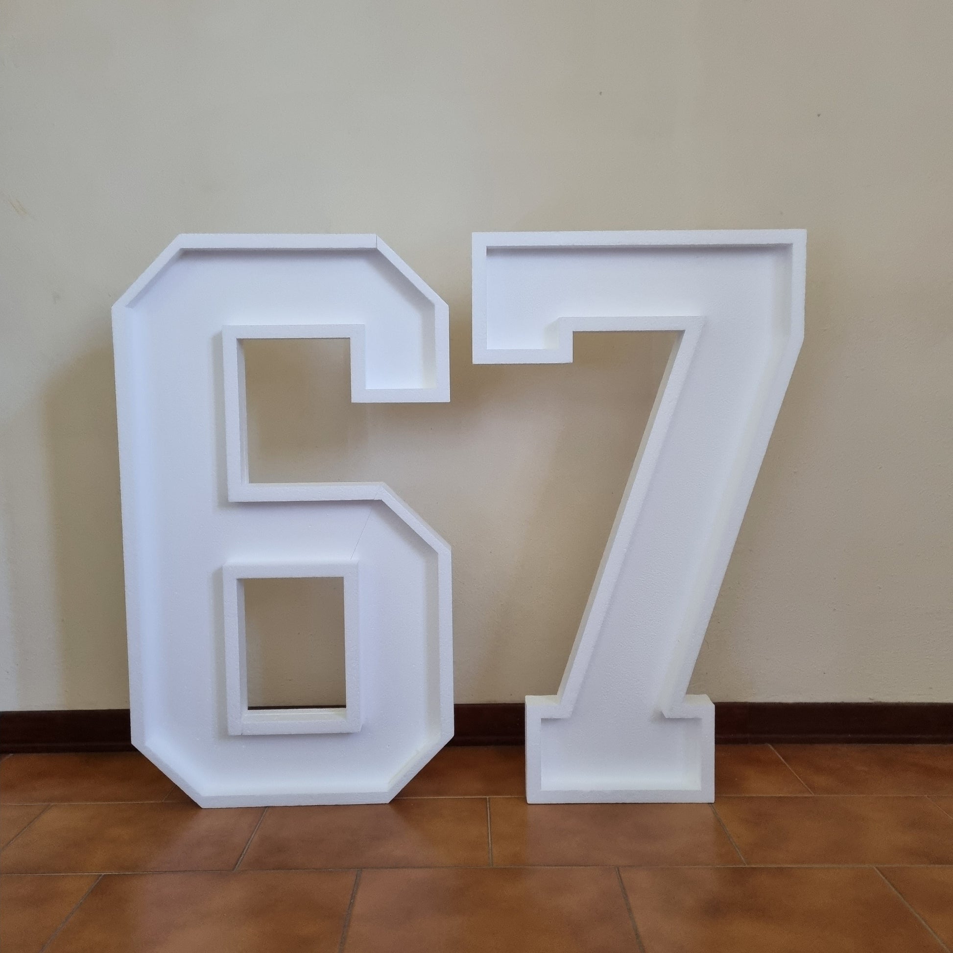 Numero 67 Polistirolo