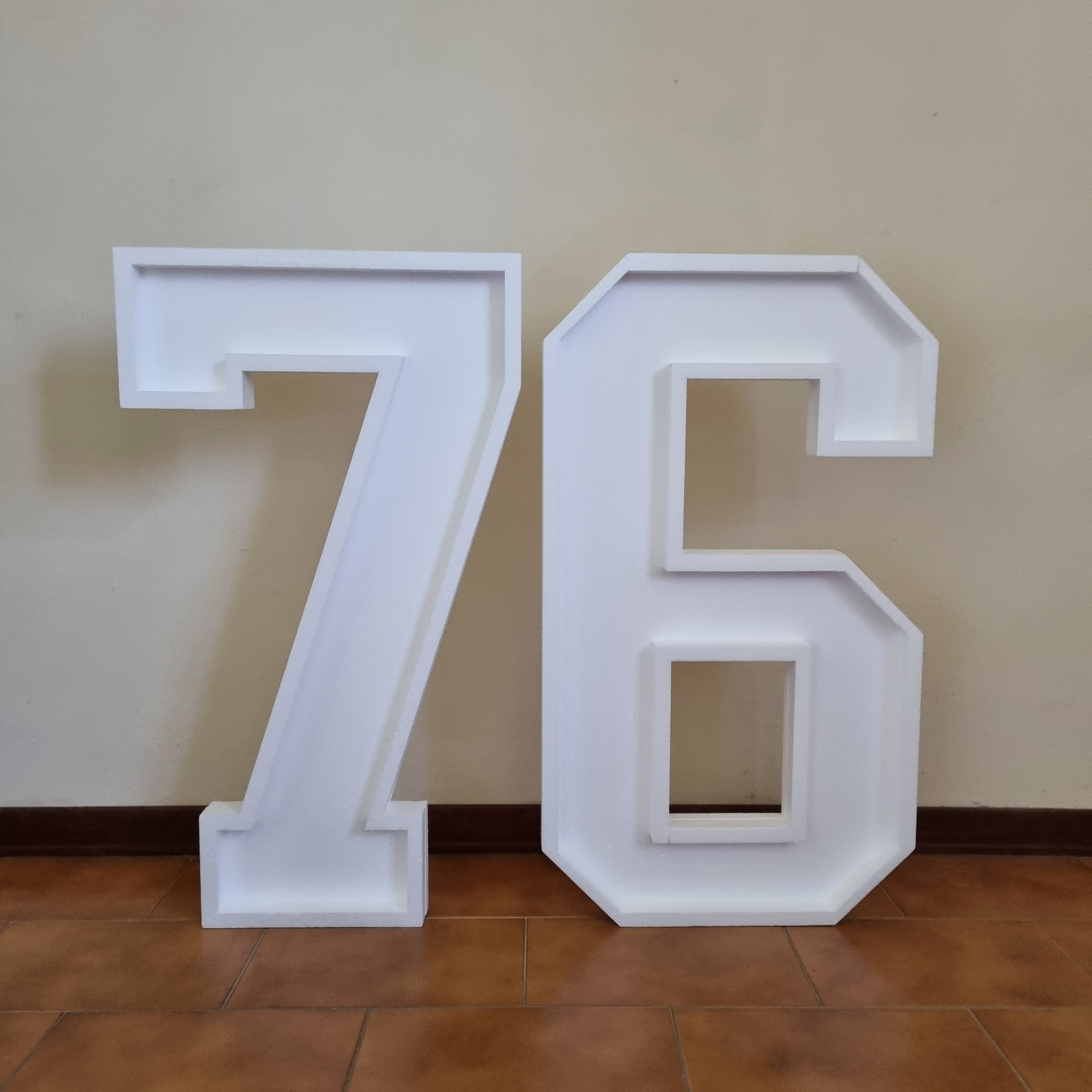 Numero 76 Polistirolo