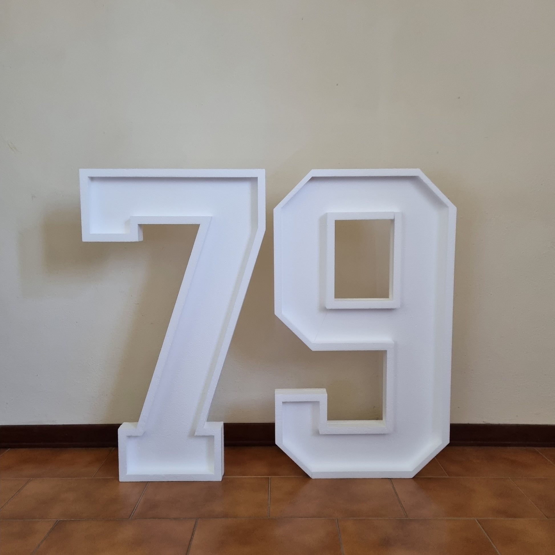 Numero 79 Polistirolo