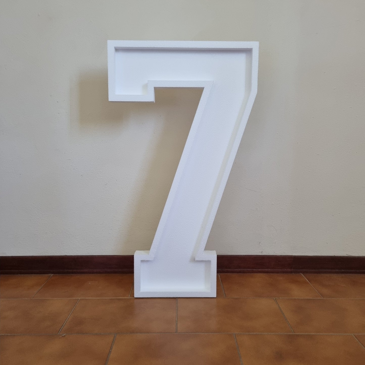 Numero 7 Polistirolo