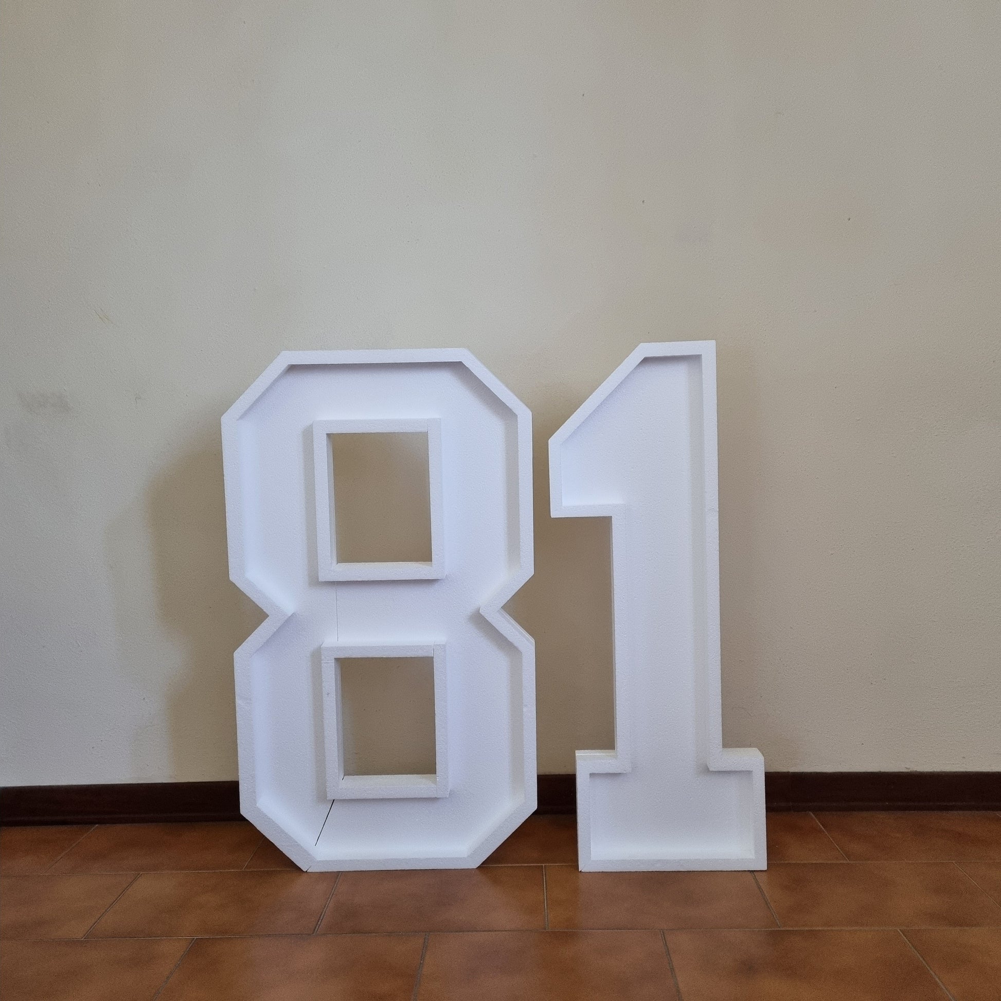 Numero 81 Polistirolo
