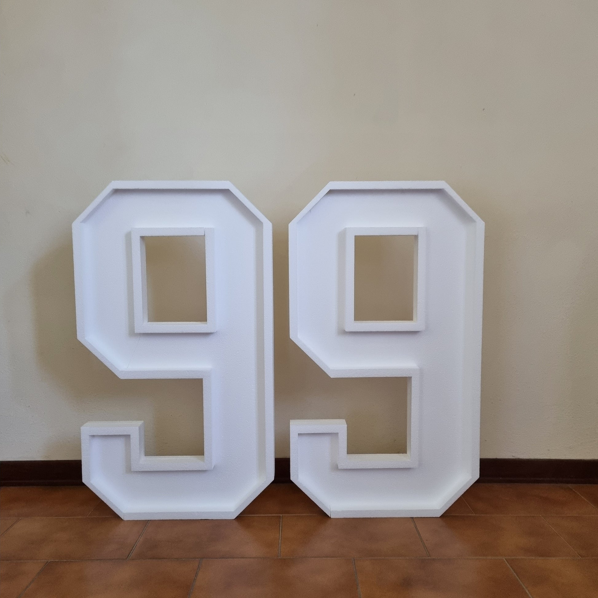 Numero 99 Polistirolo