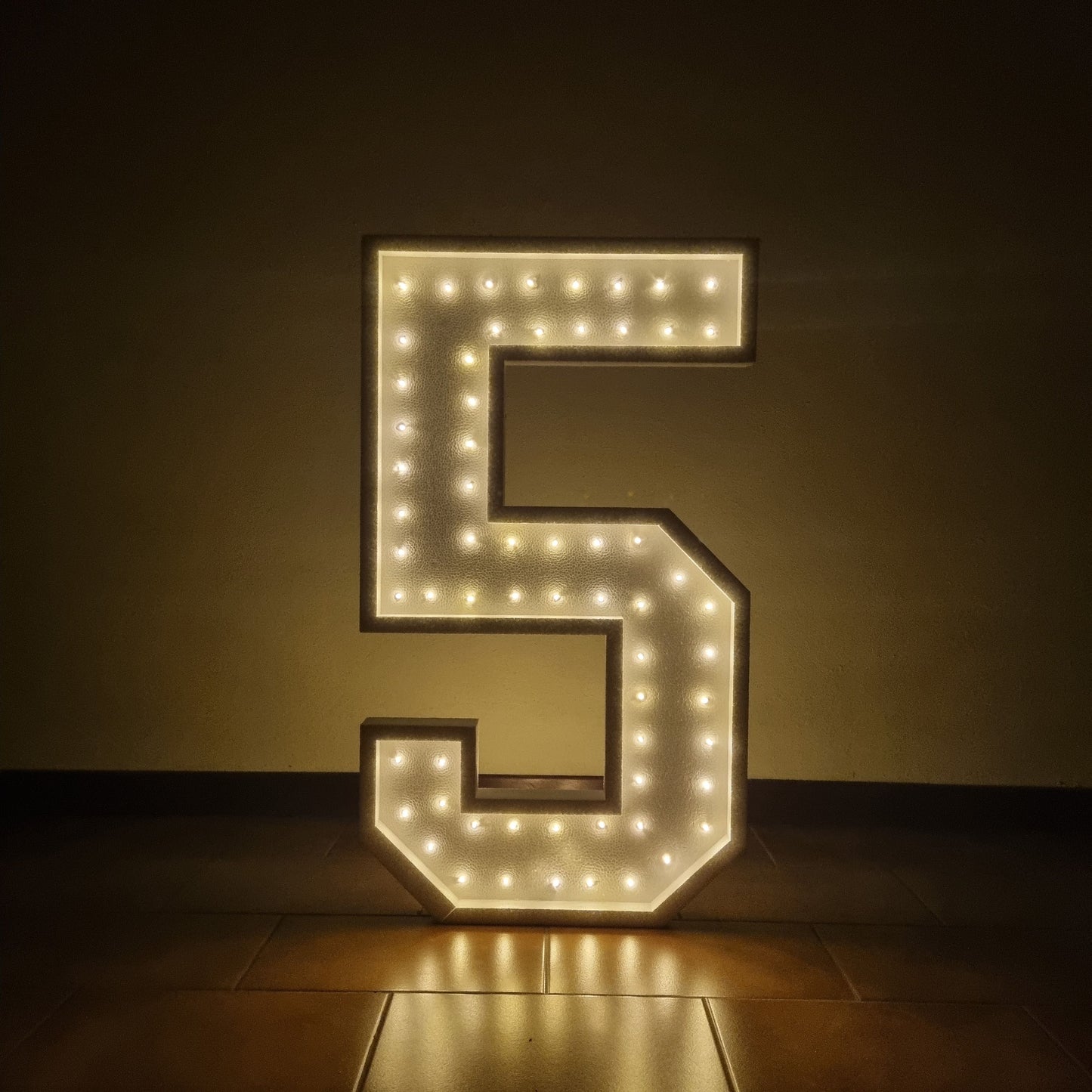 Numero 5 SUPER Luminoso