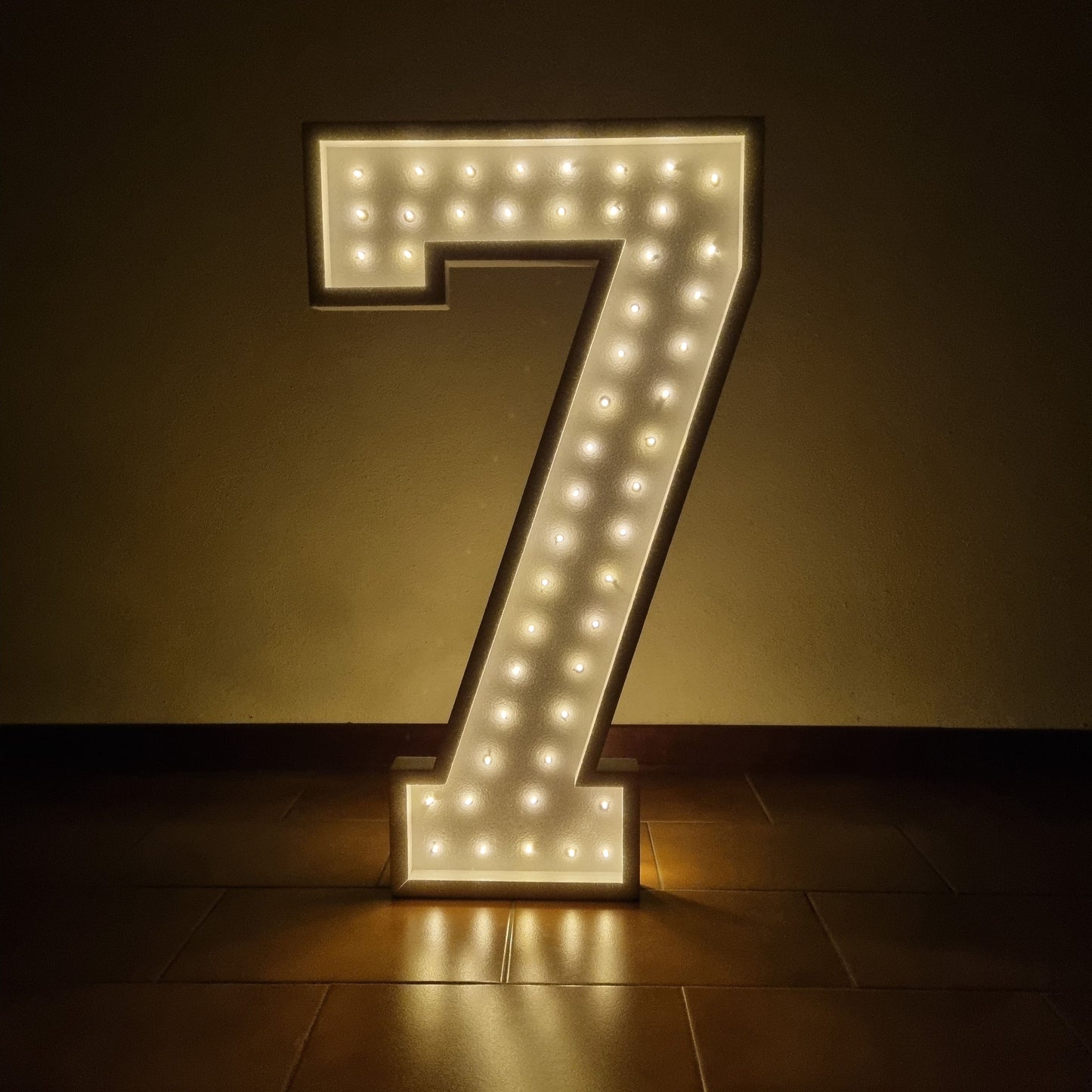 Numero 7 SUPER Luminoso