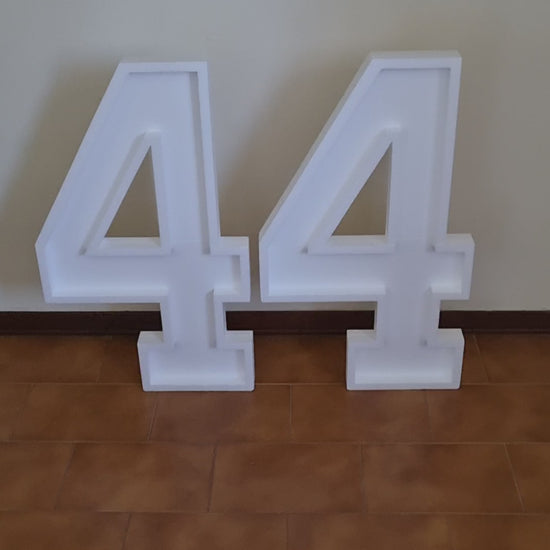 Numero 44 Polistirolo