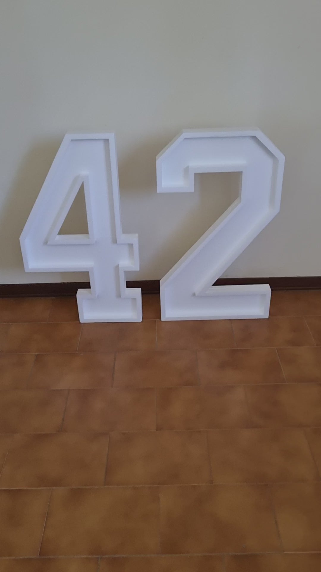 Numero 42 Polistirolo