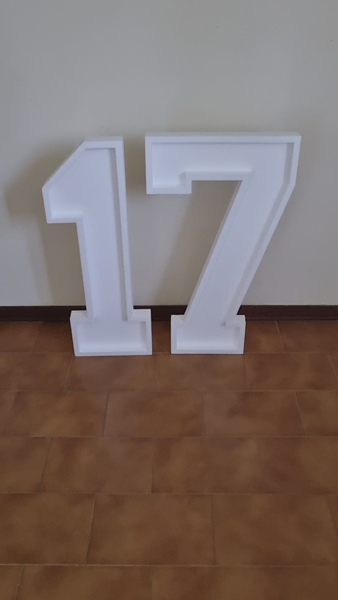 Numero 17 Polistirolo