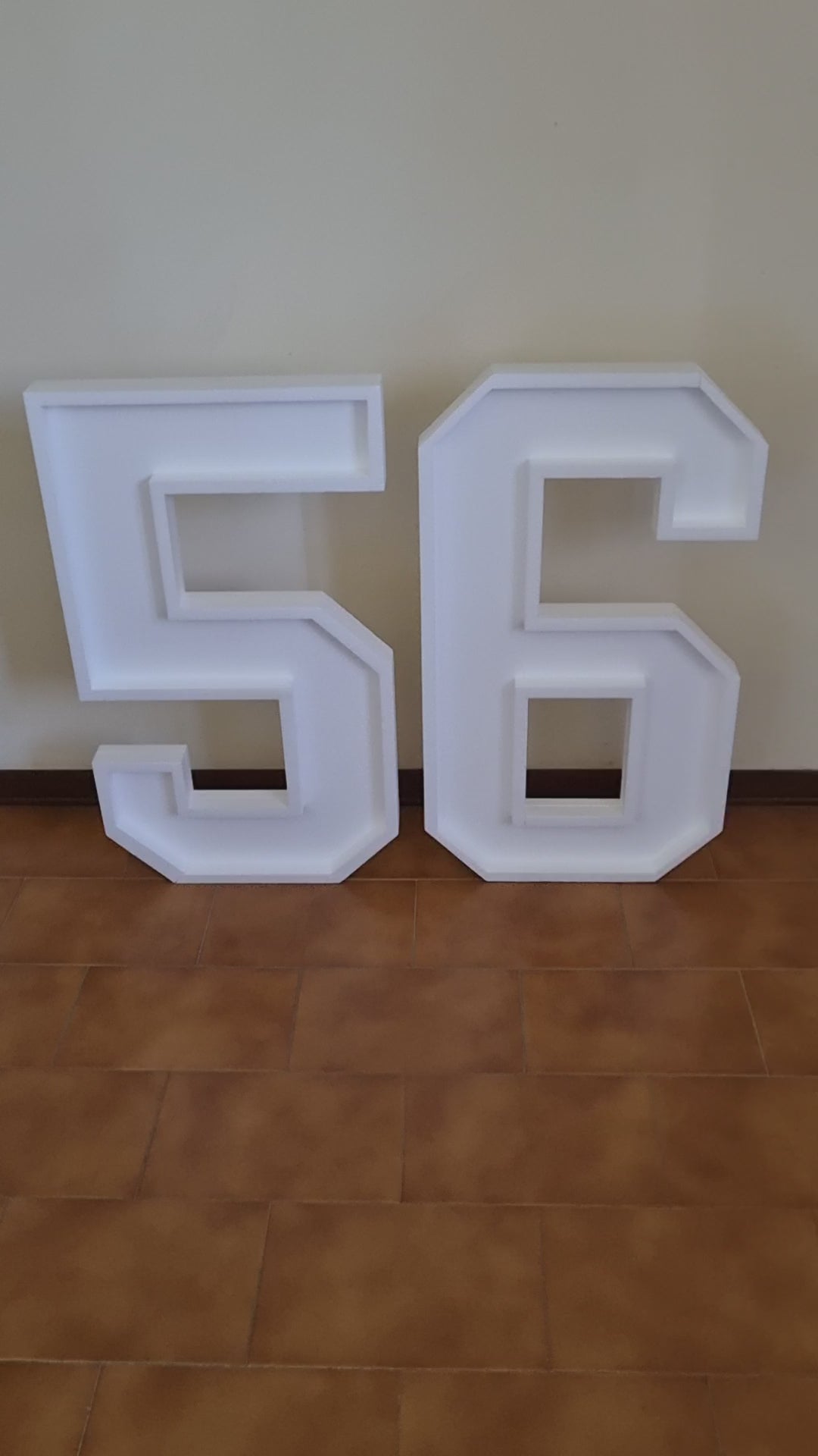 Numero 56 Polistirolo