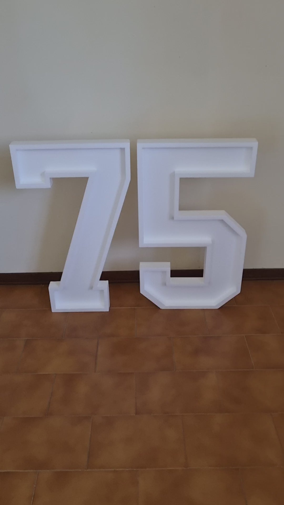Numero 75 Polistirolo