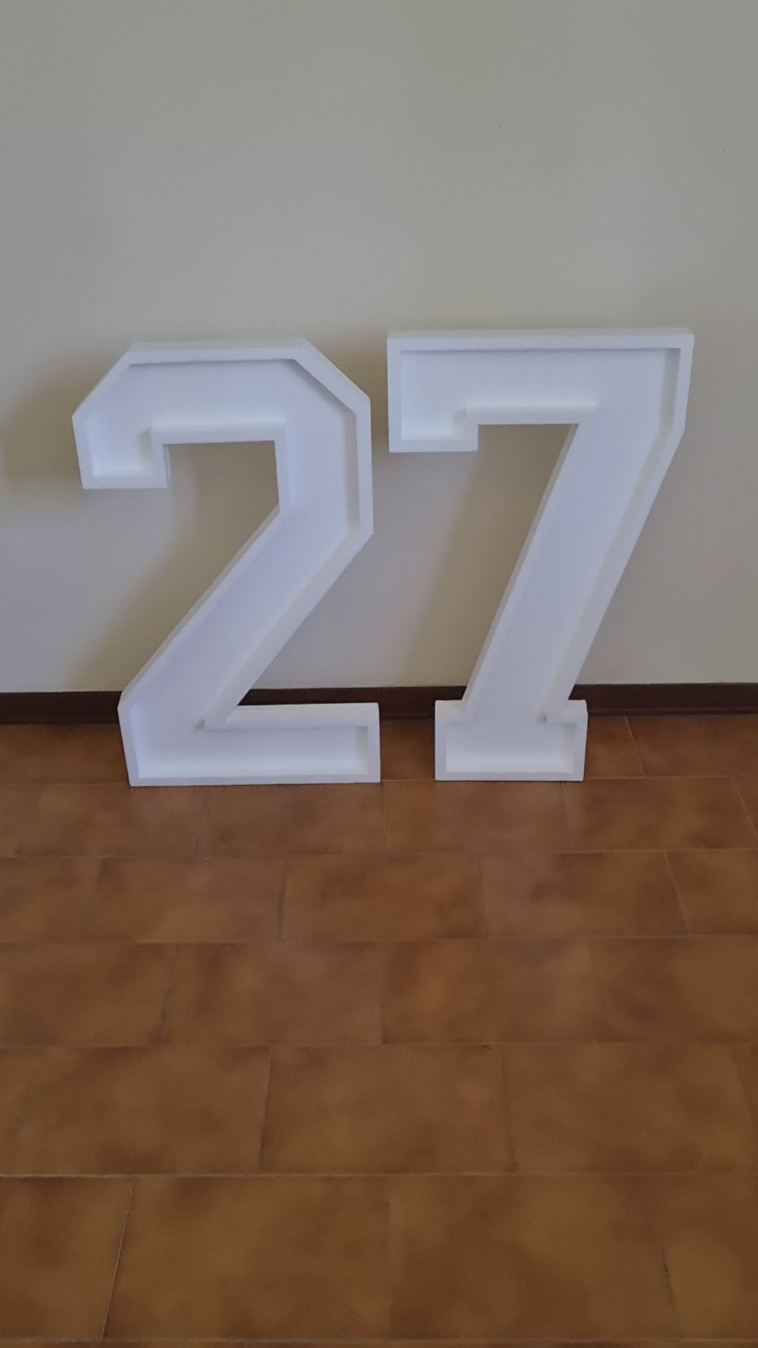 Numero 27 Polistirolo