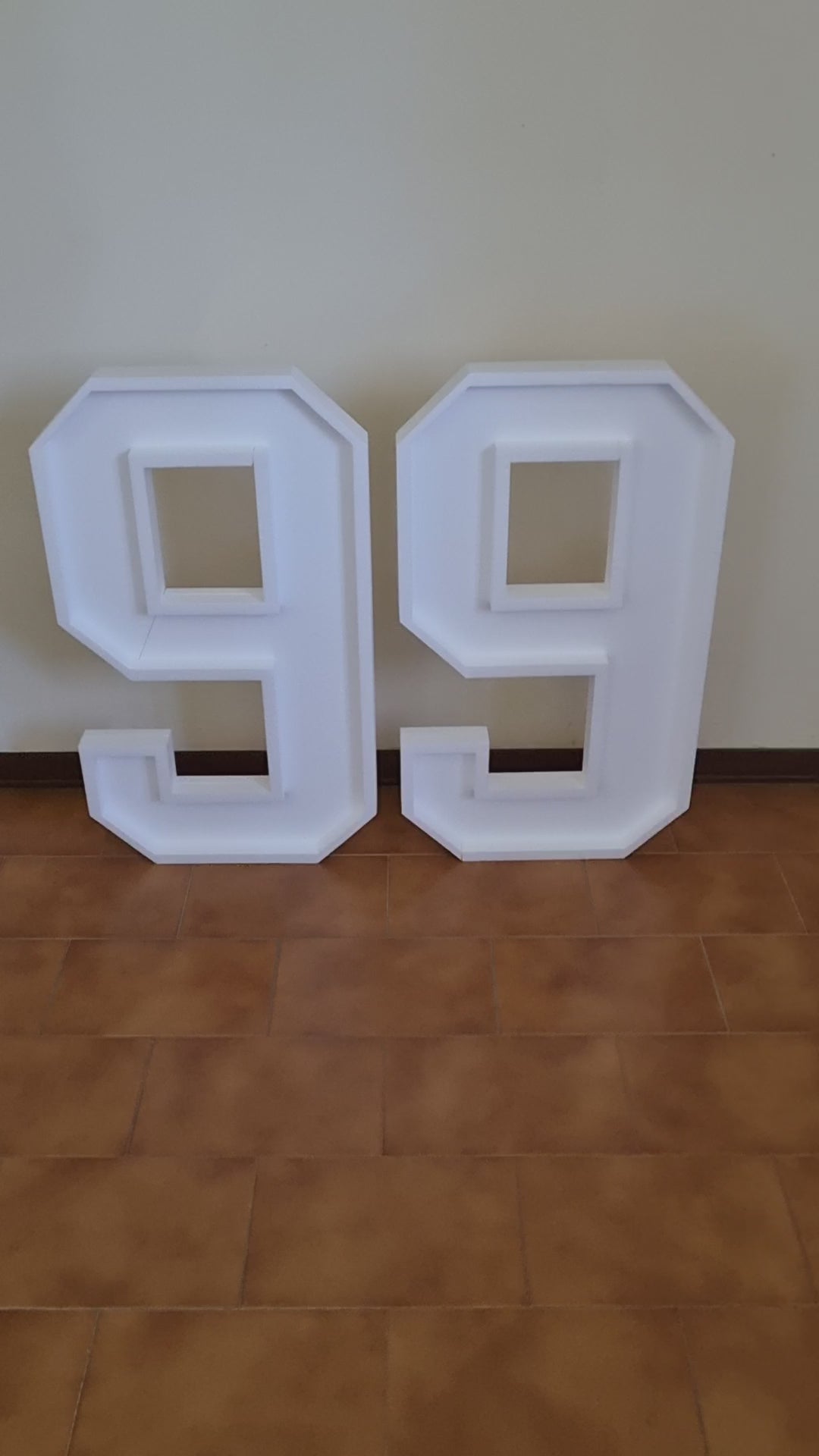 Numero 99 Polistirolo