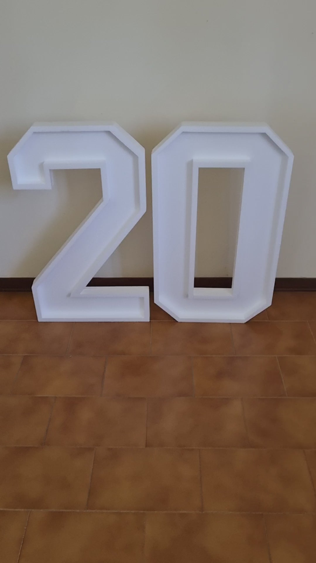 Numero 20 Polistirolo