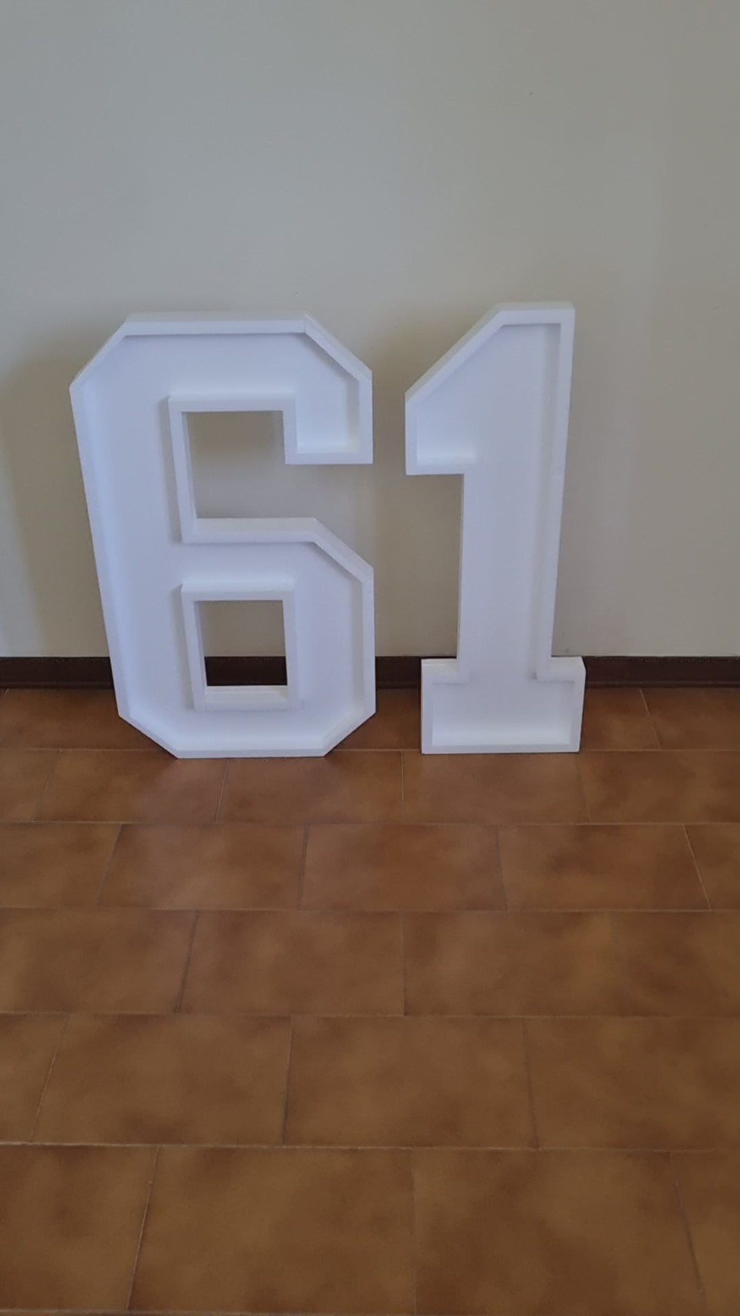 Numero 61 Polistirolo