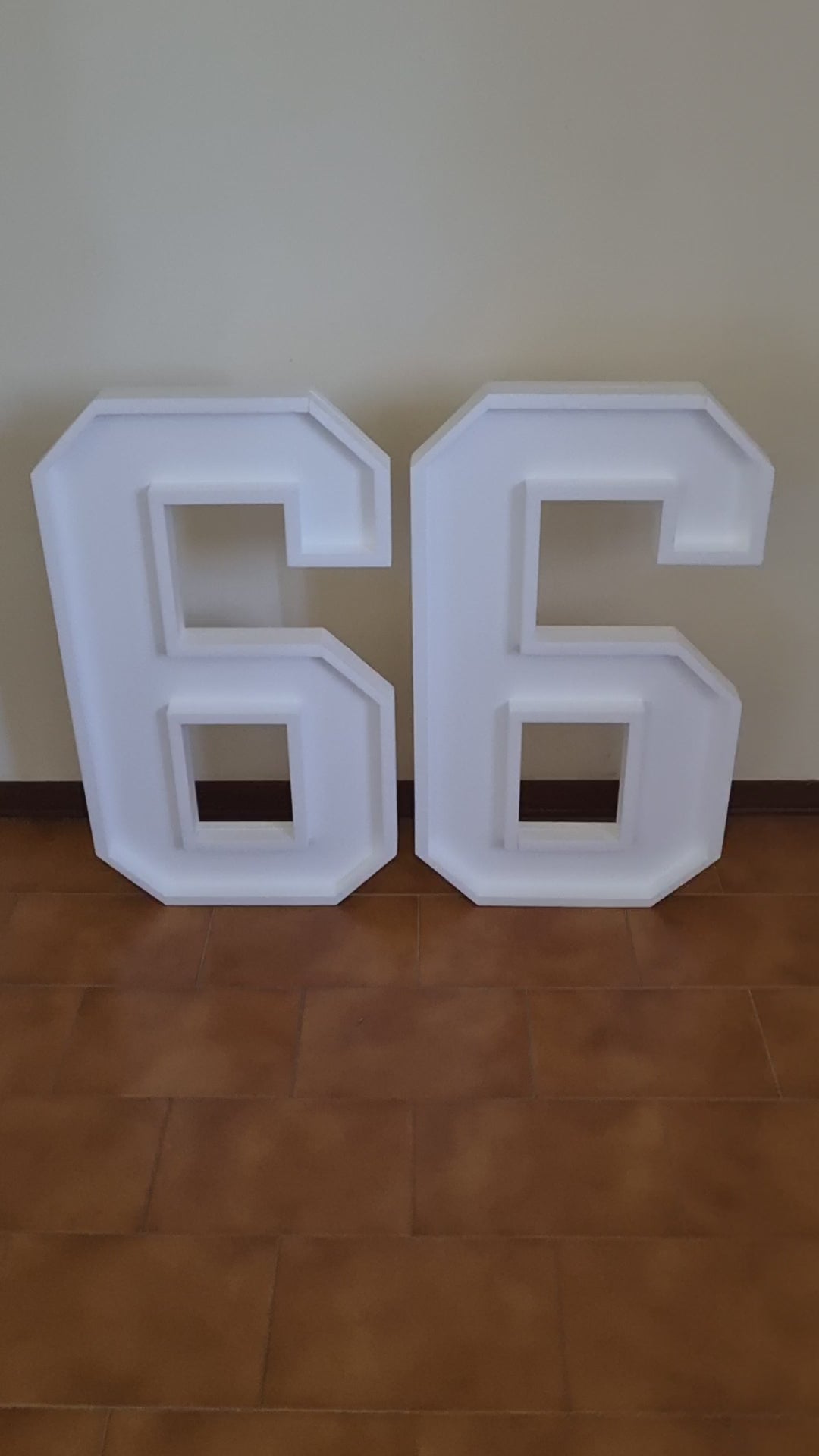 Numero 66 Polistirolo