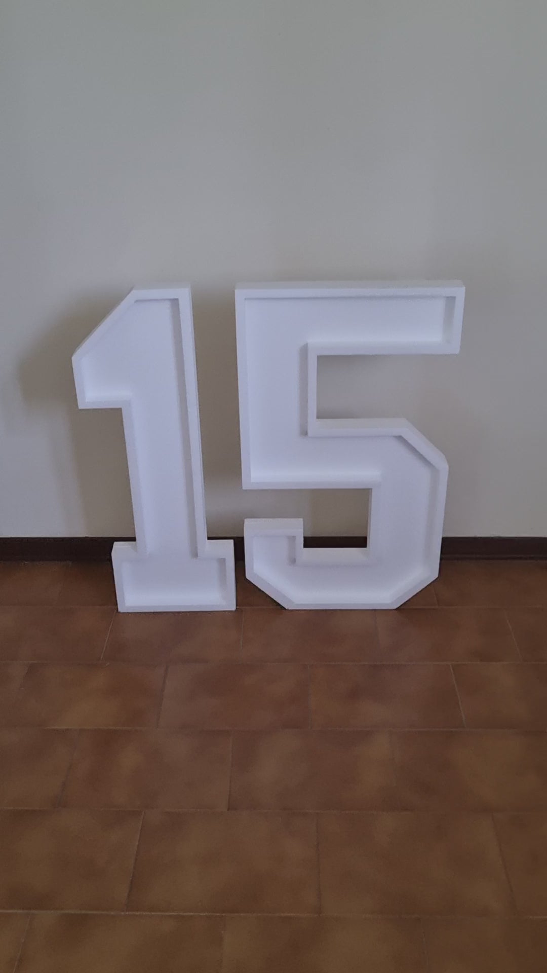 Numero 15 Polistirolo