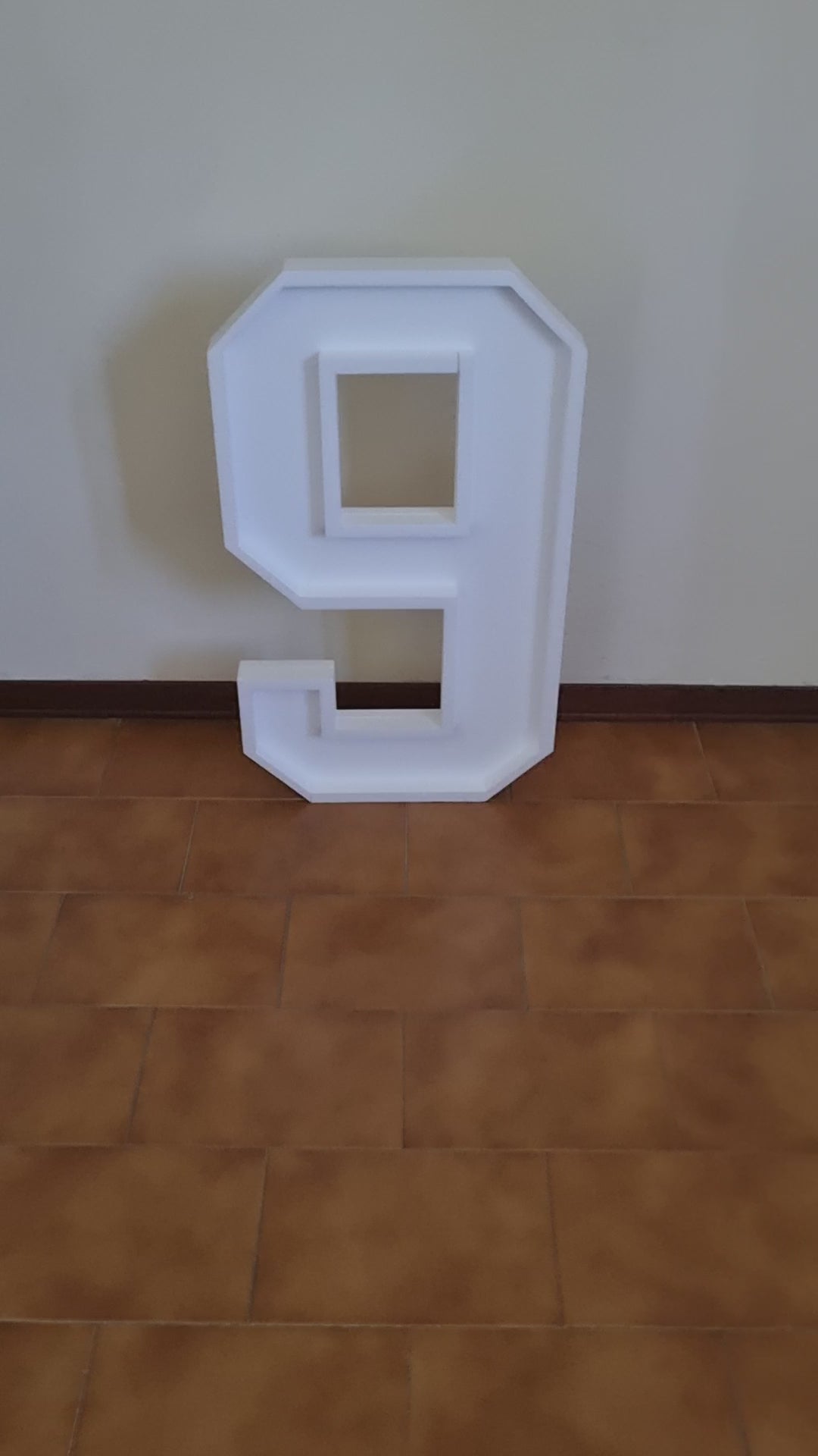 Numero 9 Polistirolo