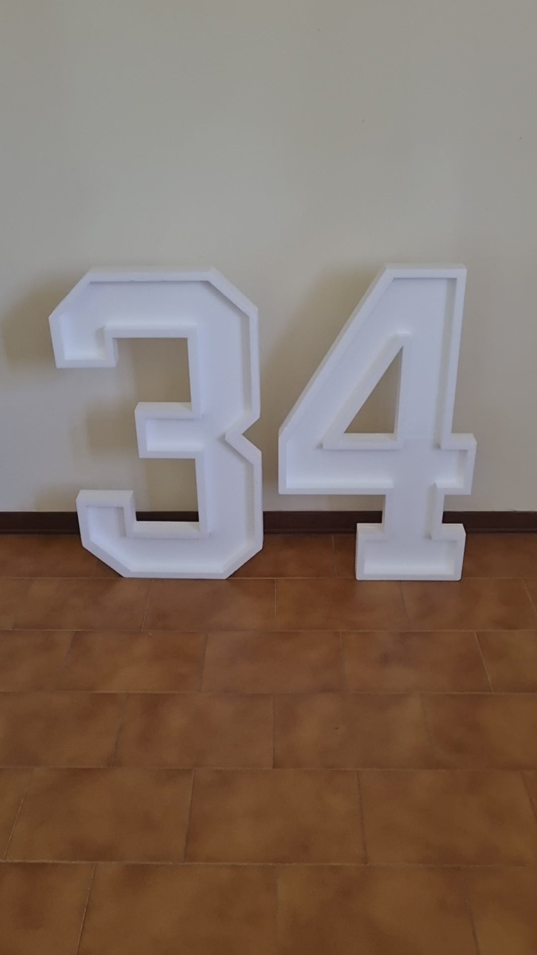 Numero 34 Polistirolo