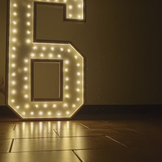 Numero 6 SUPER Luminoso