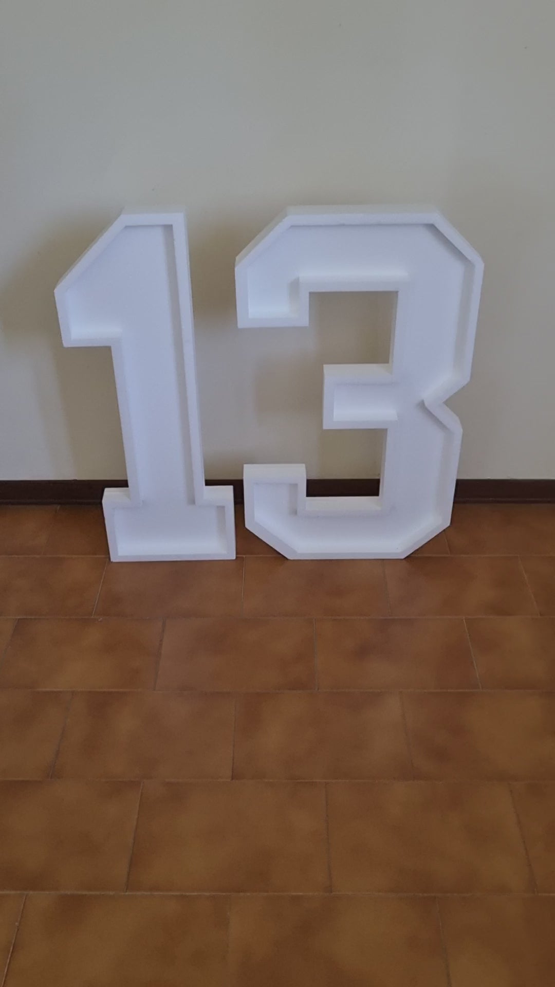 Numero 13 Polistirolo
