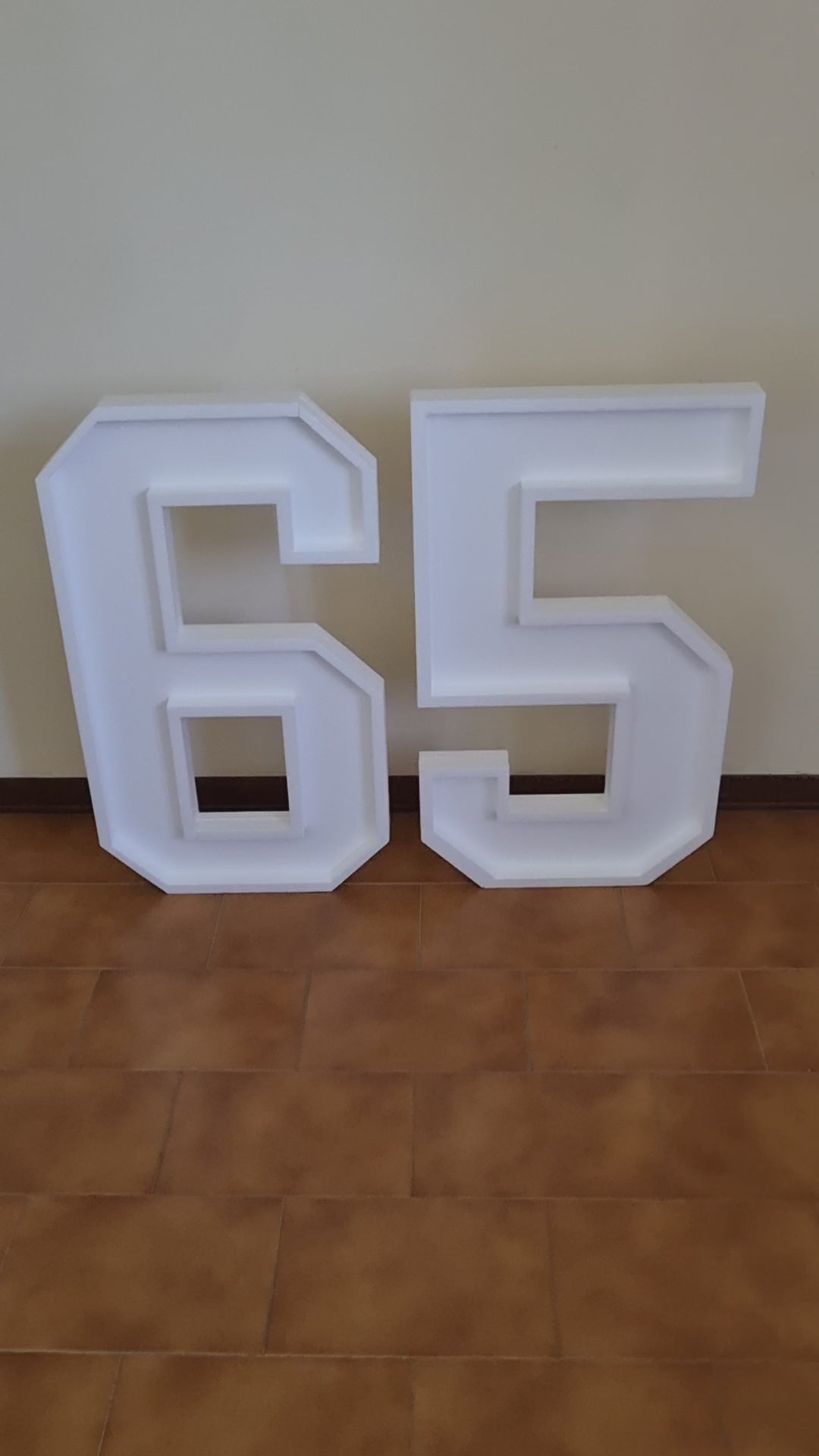 Numero 65 Polistirolo