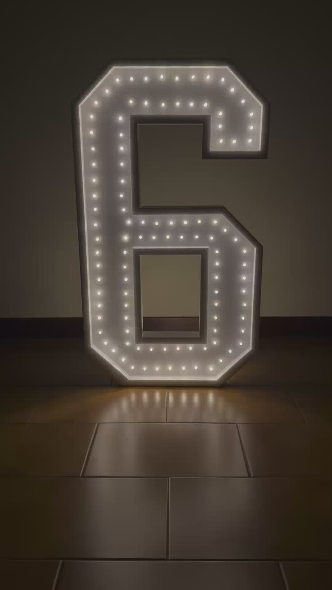 Numero 6 SUPER Luminoso