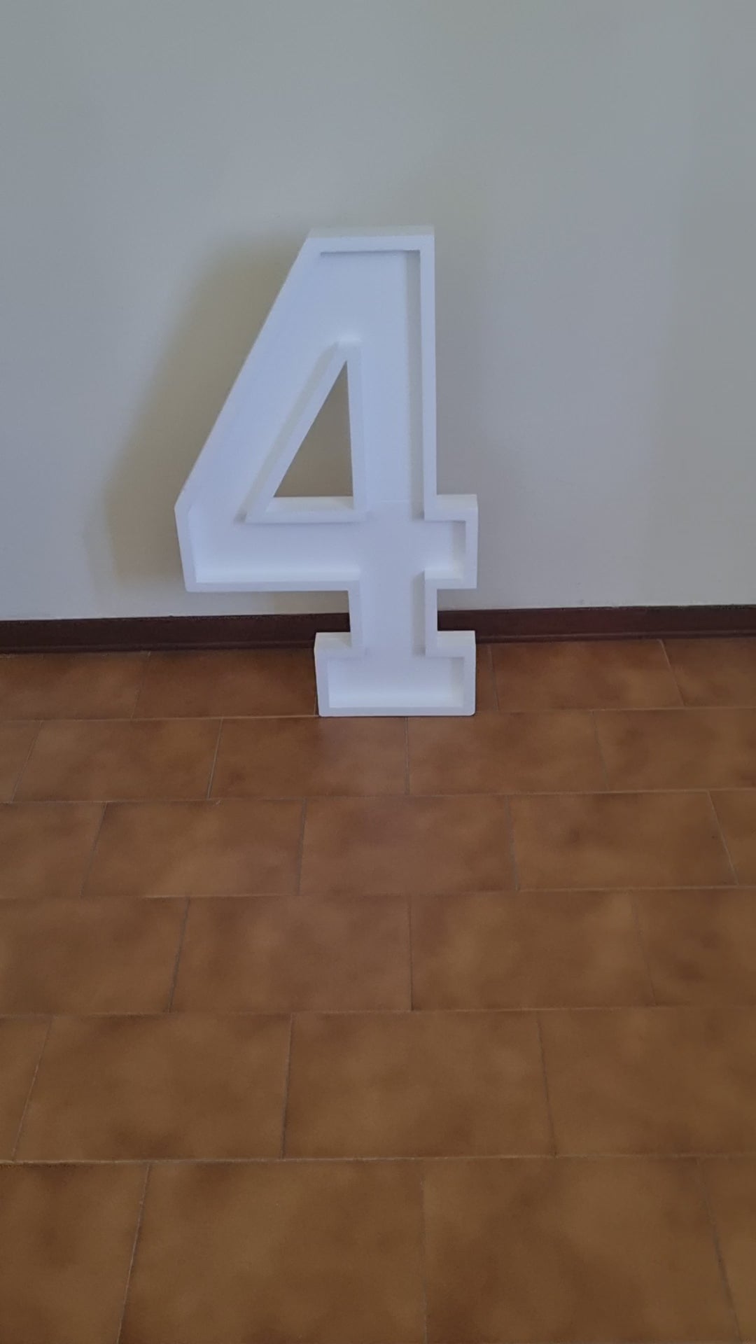 Numero 4 Polistirolo