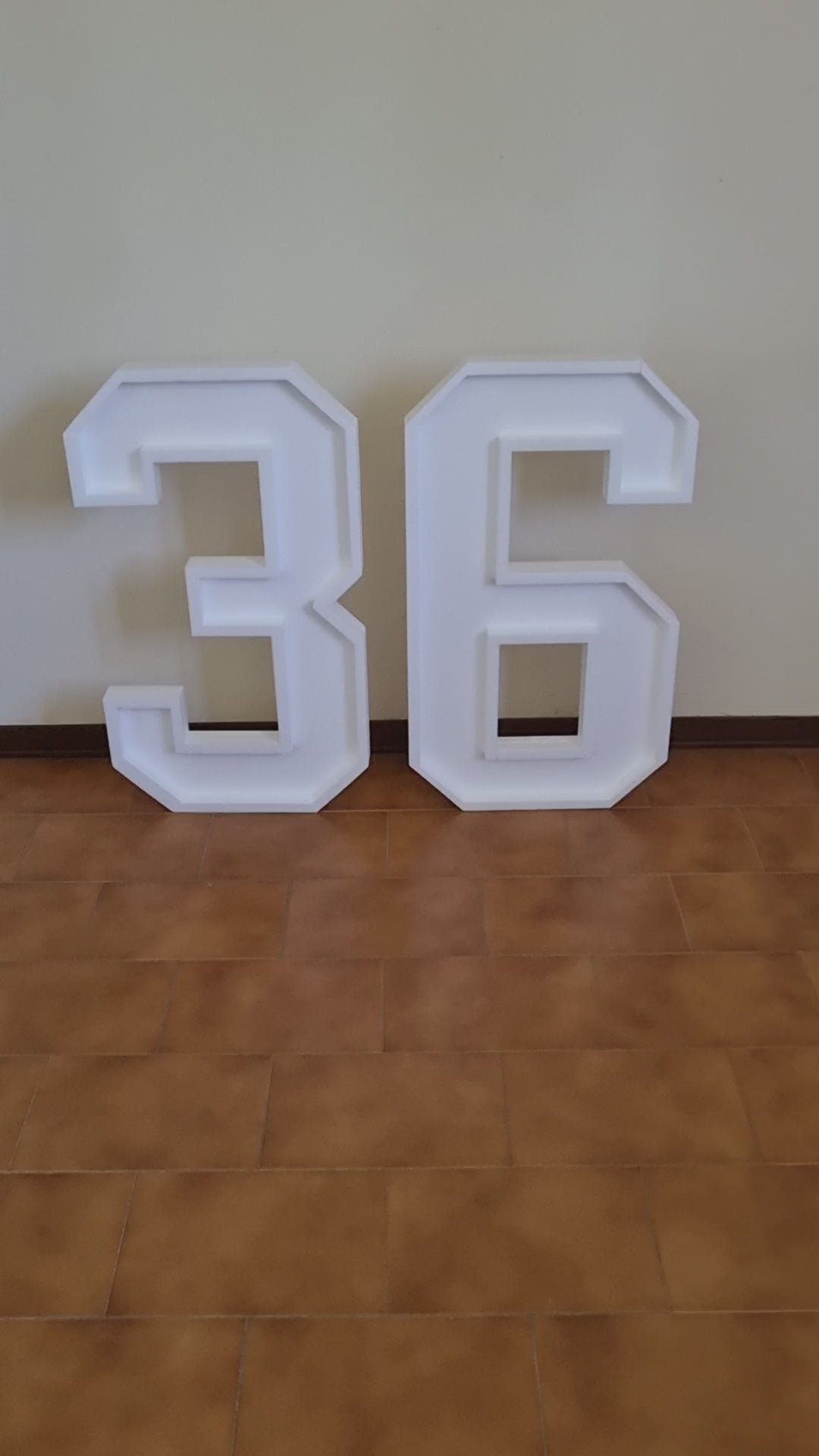 Numero 36 Polistirolo