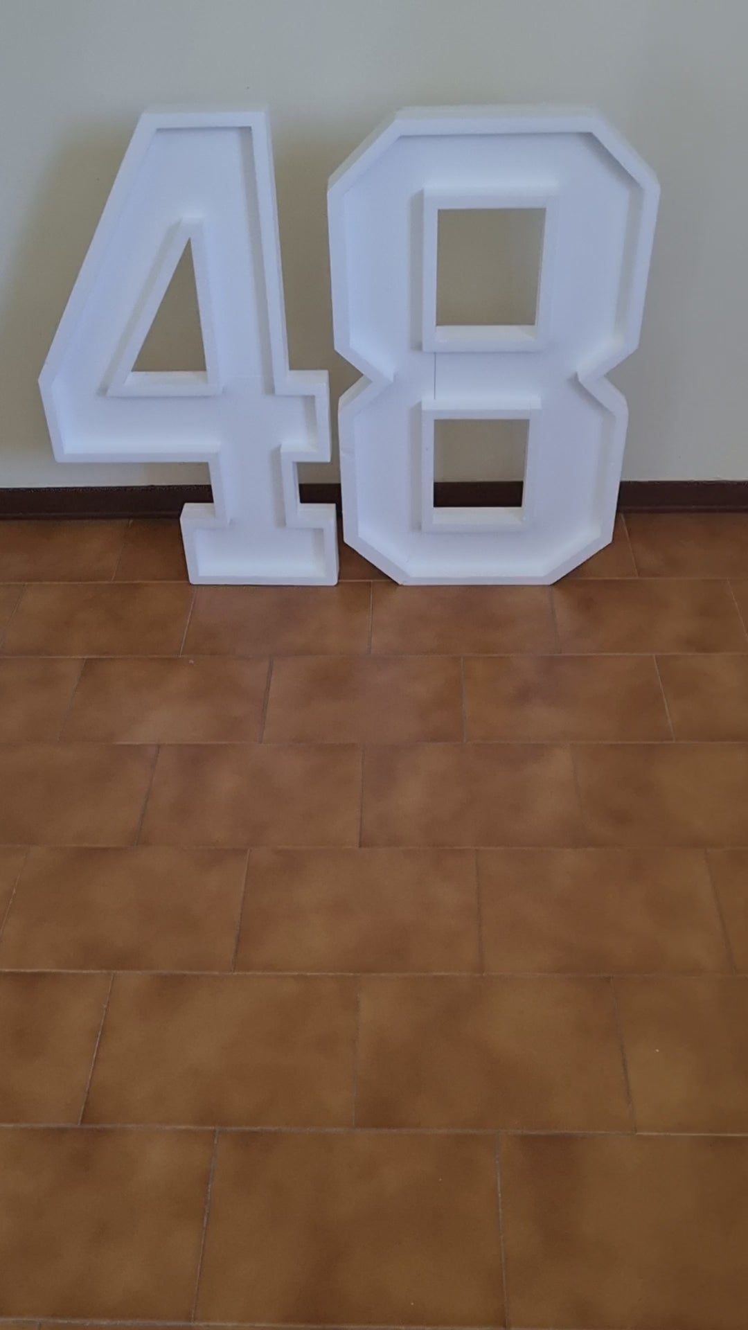 Numero 48 Polistirolo