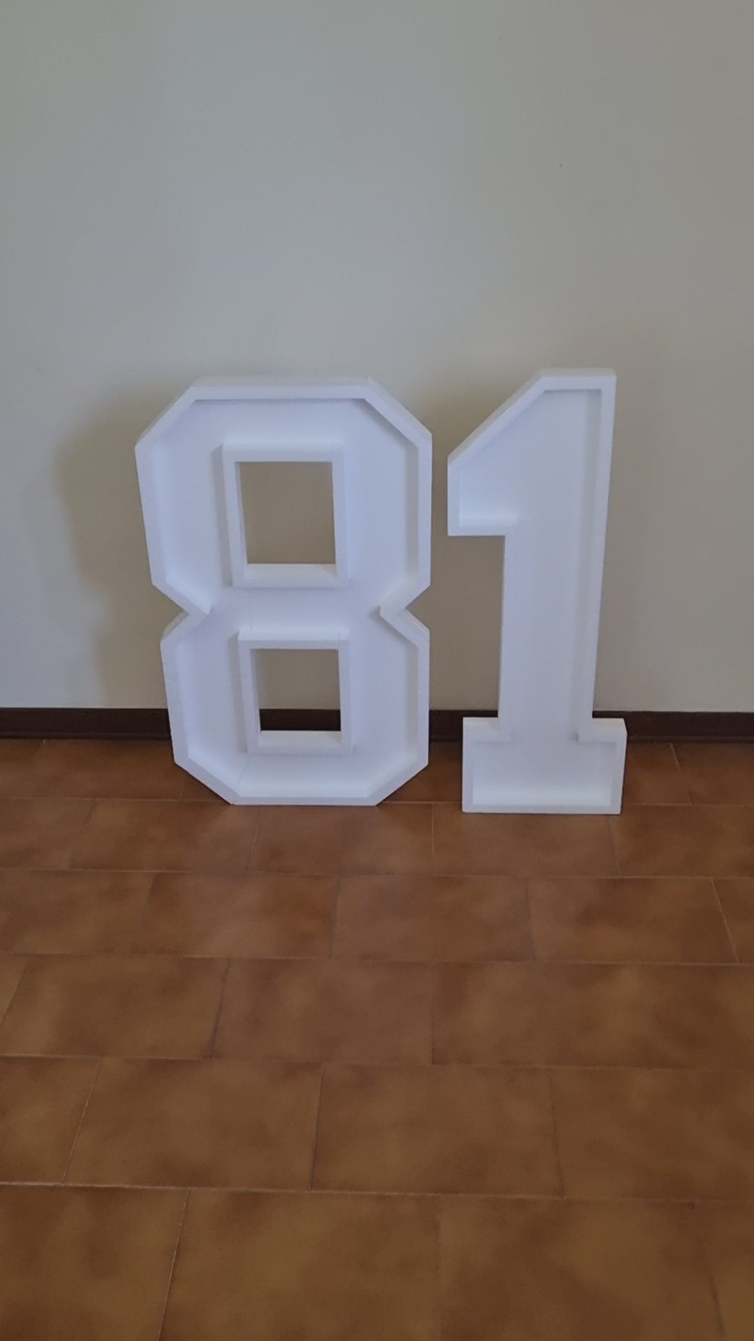 Numero 81 Polistirolo