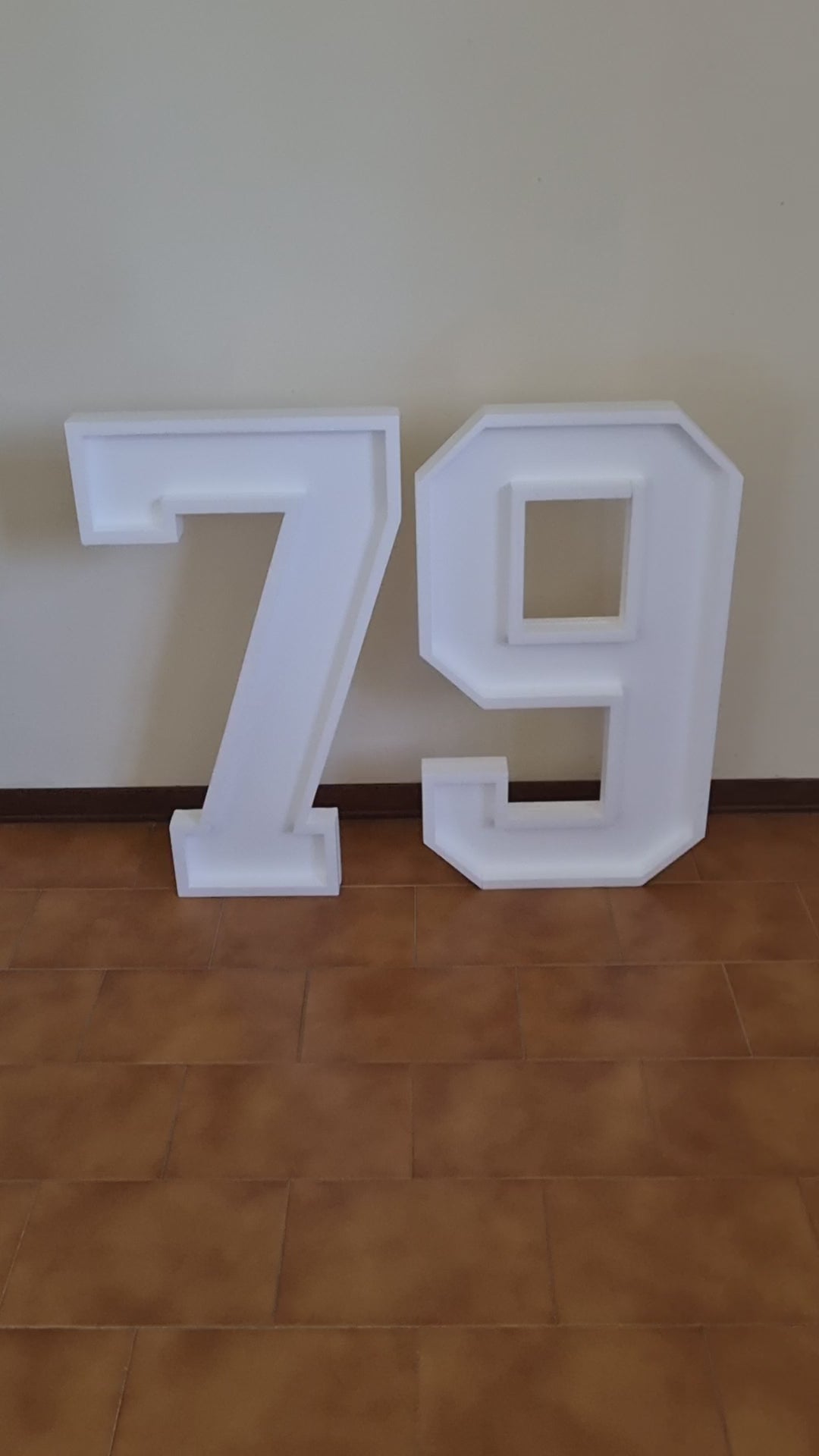 Numero 79 Polistirolo