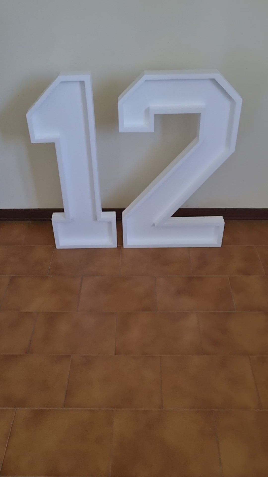Numero 12 Polistirolo