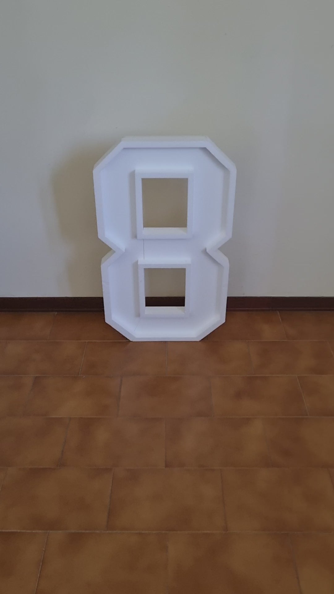 Numero 8 Polistirolo